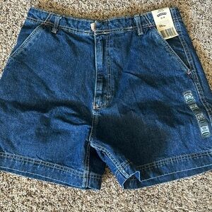 NWT .Lee Riders denim shorts Misses 12. 4 1/2” inseam High waisted 7” zipper.